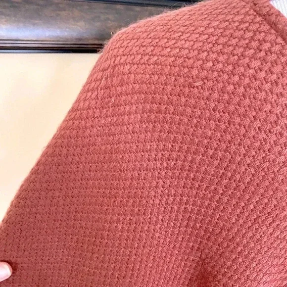 Treasure & Bond Women’s Boho Fringe Poncho One Size - Picture 8 of 8